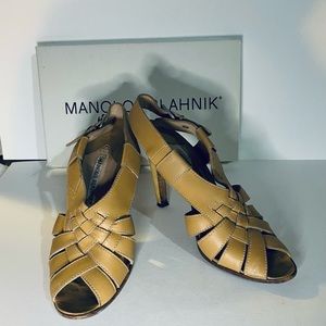 Exquisite MANOLO Sandals Fits size 8.5 US